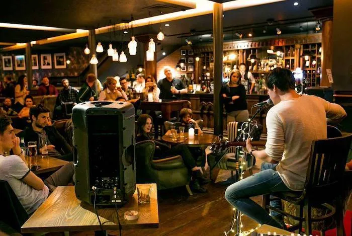 Open mic night at a London pub venue