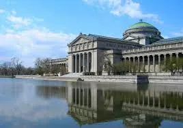 Hyde Park and nearby South Kensington museums